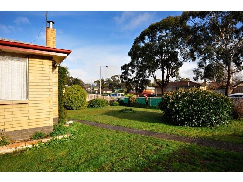 8 Rosny Street, Ravenswood TAS 7250