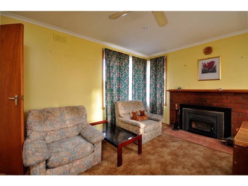 8 Rosny Street, Ravenswood TAS 7250