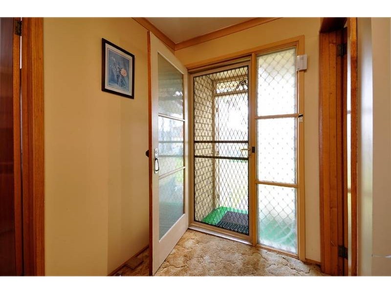 8 Rosny Street, Ravenswood TAS 7250