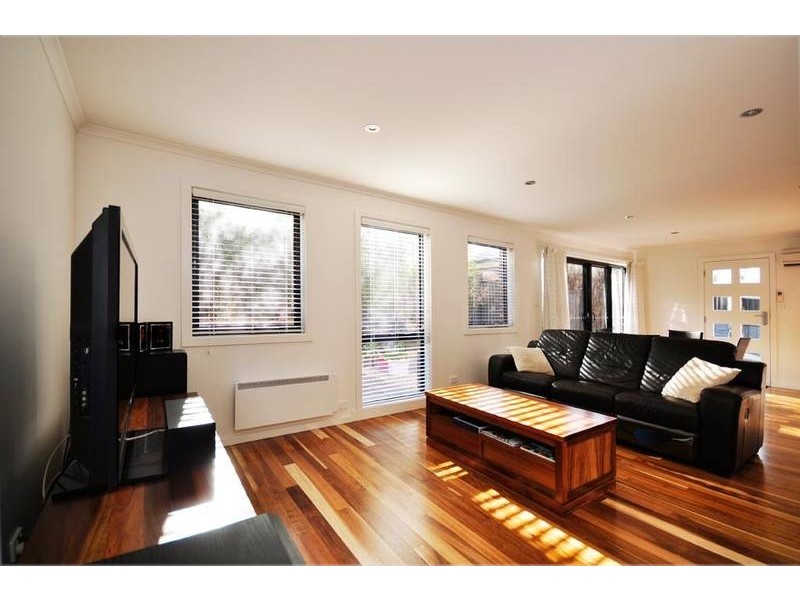 2/70 Campbell Street, Newstead TAS 7250