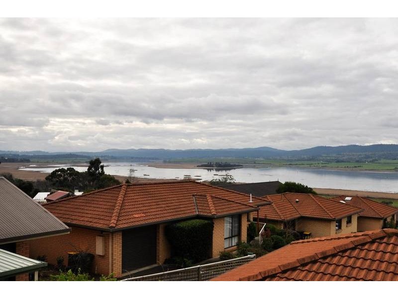 6 Iris Close, Riverside TAS 7250