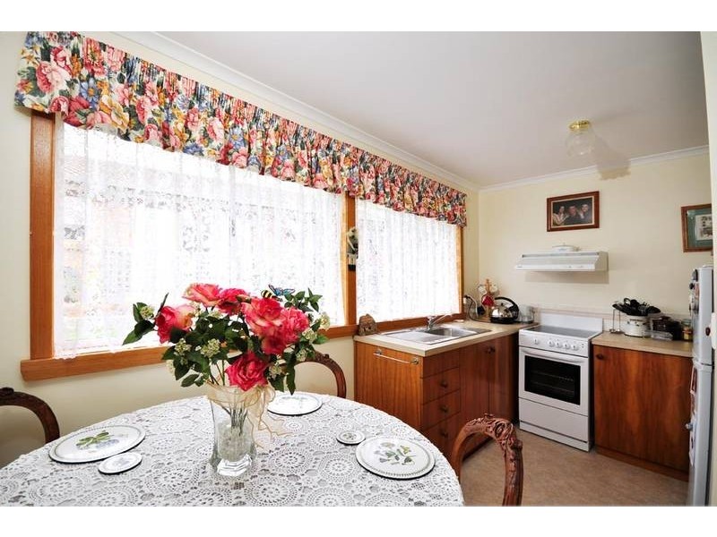 6 Iris Close, Riverside TAS 7250