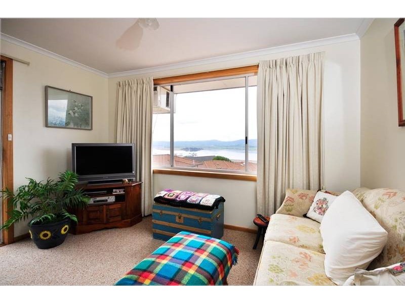6 Iris Close, Riverside TAS 7250