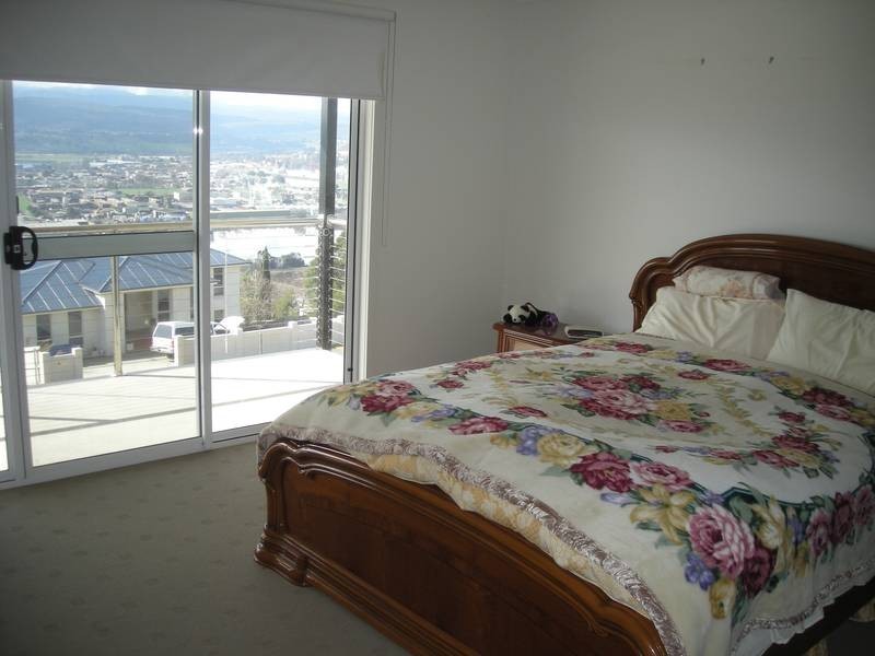 41 Floreat Crescent, Trevallyn TAS 7250