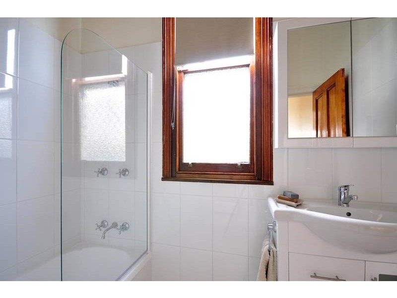 8 Henty Street, Invermay TAS 7248