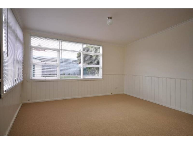 8 Henty Street, Invermay TAS 7248