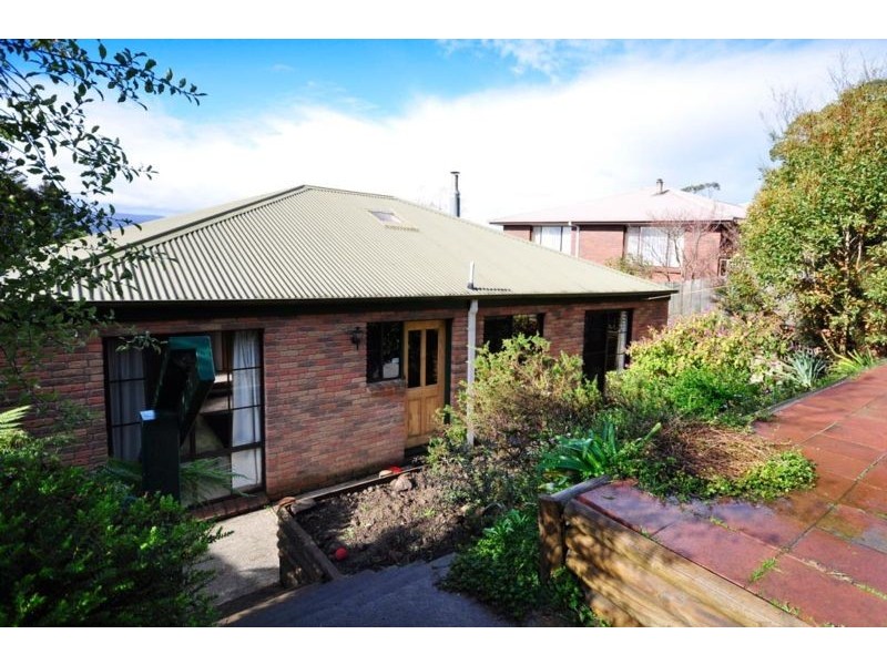 93 New World Avenue, Trevallyn TAS 7250