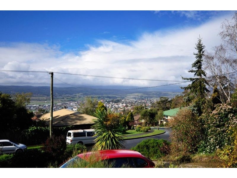 93 New World Avenue, Trevallyn TAS 7250