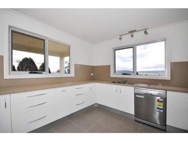 1 & 2/4 Carries Close, Riverside TAS 7250