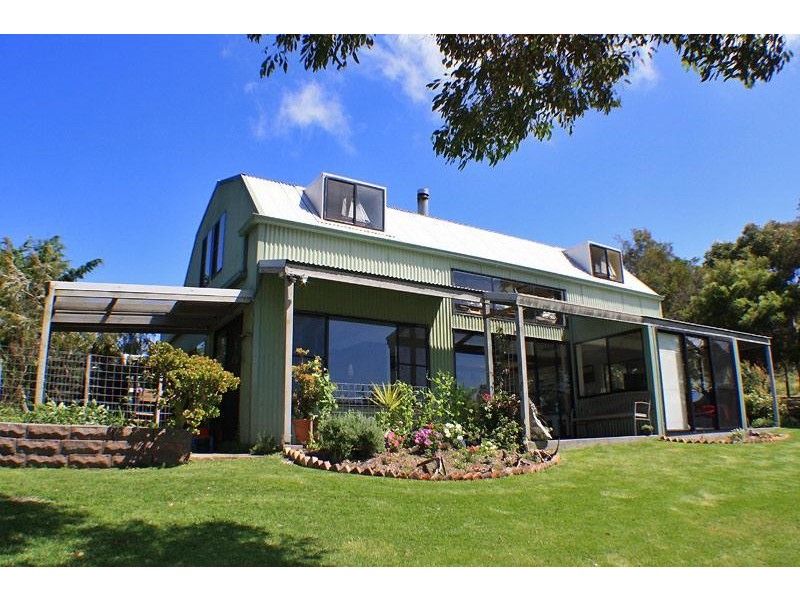 373 Killiecrankie Road, Killiecrankie TAS 7255