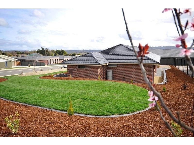 9 Orchard Avenue, Legana TAS 7277