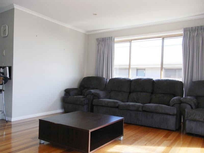 14 Bartlett Grove, Newnham TAS 7248