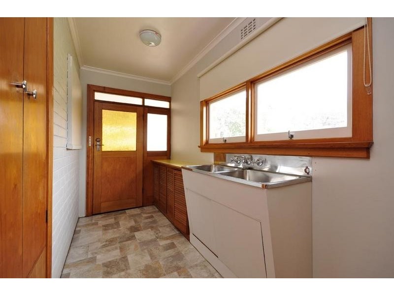 8 Denman Road, Trevallyn TAS 7250