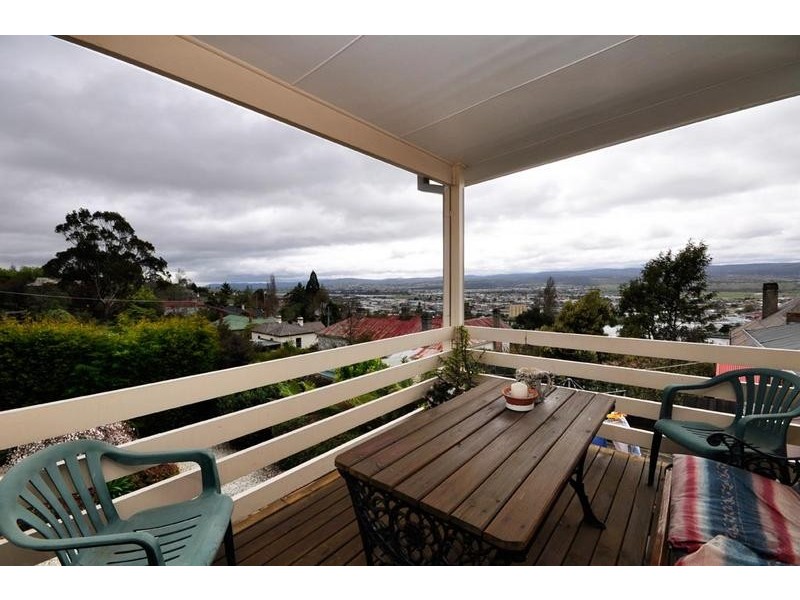 2a Delamere Crescent, Trevallyn TAS 7250