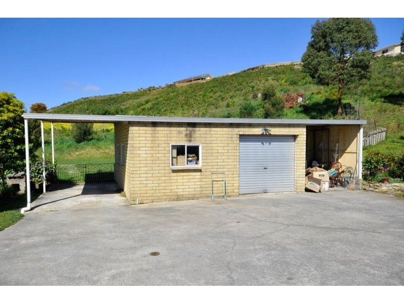77 Robert Street, Beauty Point TAS 7270