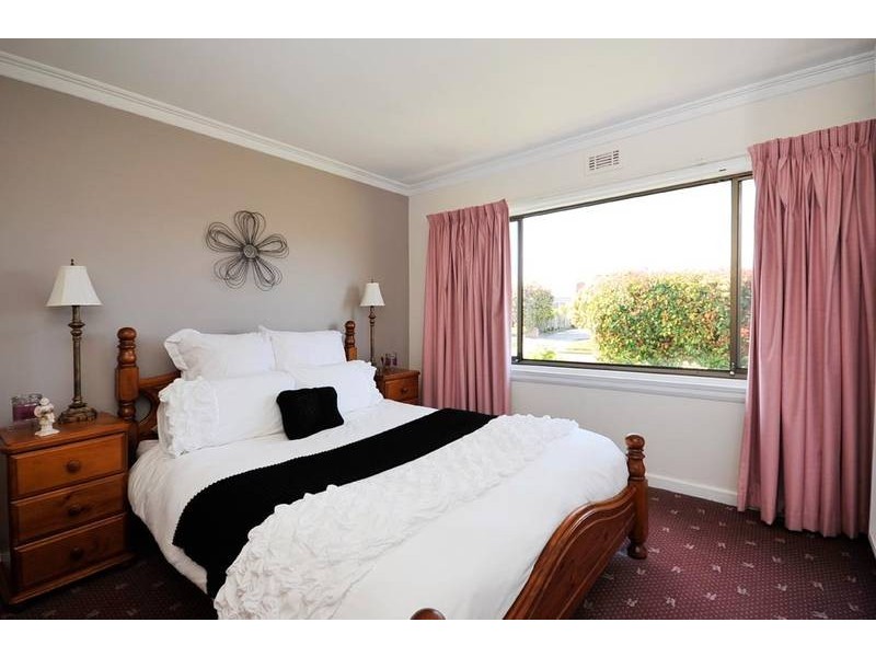 9 Kelvin Street, Youngtown TAS 7249