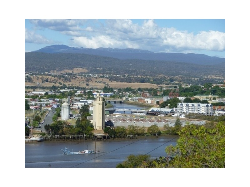 85 Bain Terrace, Trevallyn TAS 7250