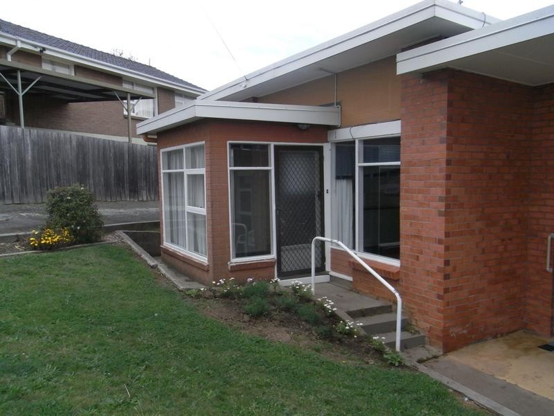 1/11 Balaka Place, Newstead TAS 7250