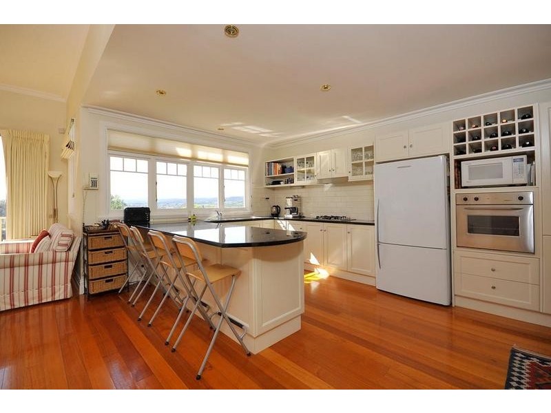 8 Richards Avenue, Newstead TAS 7250