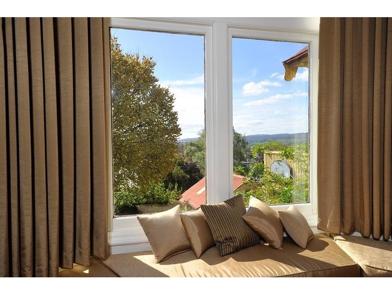 8 Richards Avenue, Newstead TAS 7250