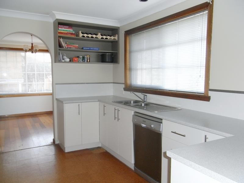 8 Bonnard Court, Newnham TAS 7248