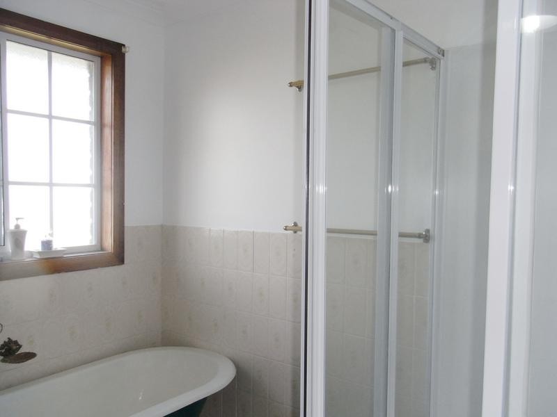 8 Bonnard Court, Newnham TAS 7248