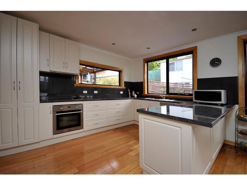18 Ernest Street, Kings Meadows TAS 7249