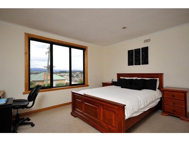 18 Ernest Street, Kings Meadows TAS 7249