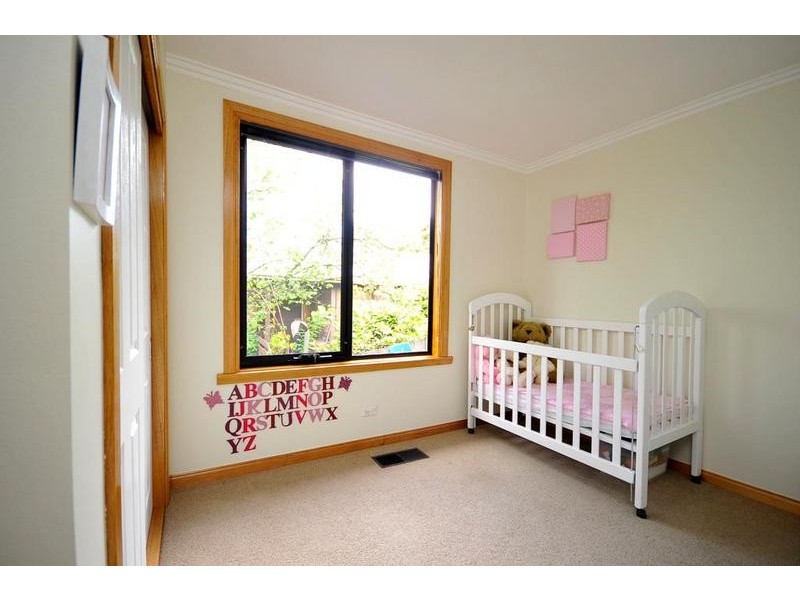 18 Ernest Street, Kings Meadows TAS 7249