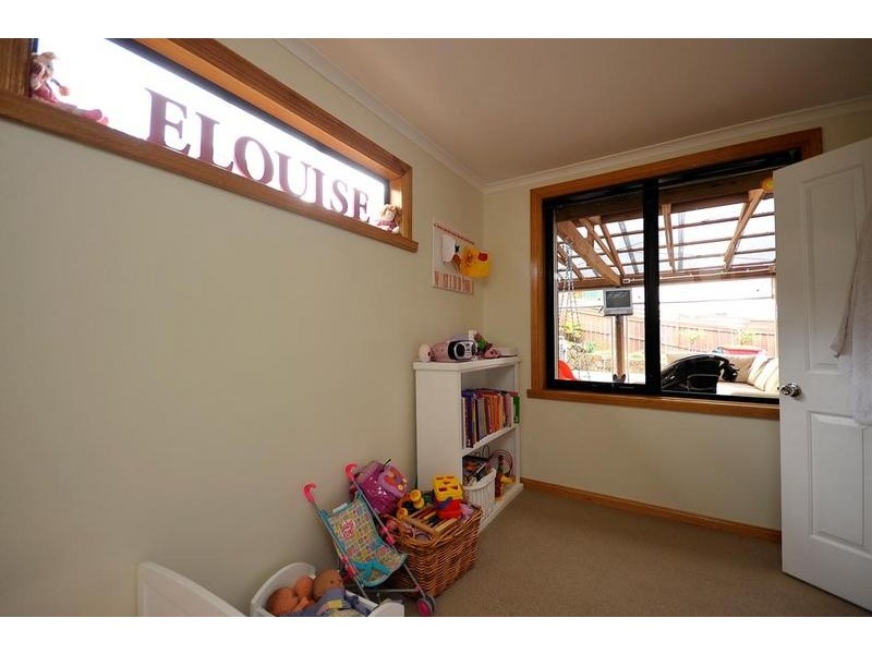 18 Ernest Street, Kings Meadows TAS 7249