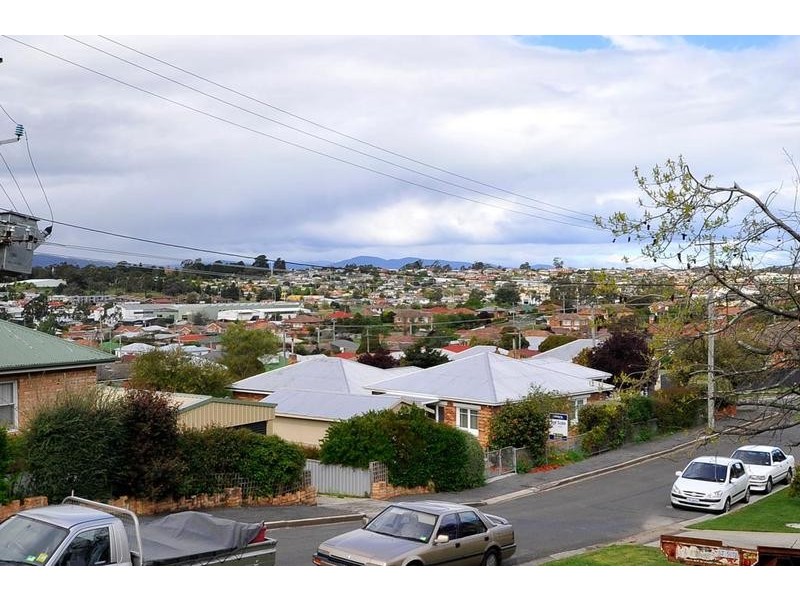 18 Ernest Street, Kings Meadows TAS 7249