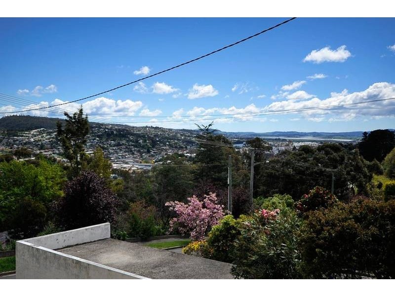 26 Belleveue Avenue, South Launceston TAS 7249