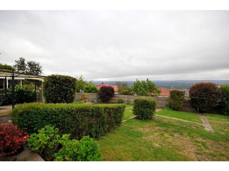 7 Broadview Crescent, Trevallyn TAS 7250
