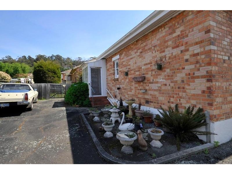 1/19 McDougall Street, Kings Meadows TAS 7249