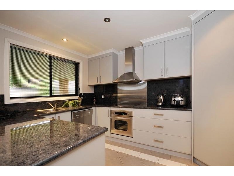 6 Grange Court, Newnham TAS 7248