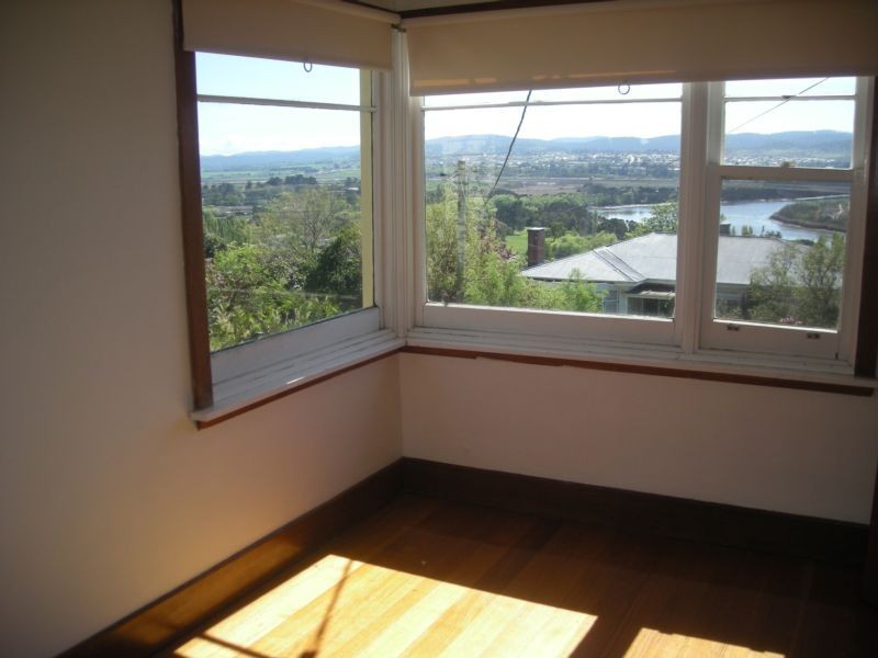 73 Forest Rd, Trevallyn TAS 7250