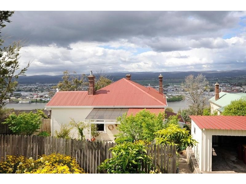 30 Bain Terrace, Trevallyn TAS 7250