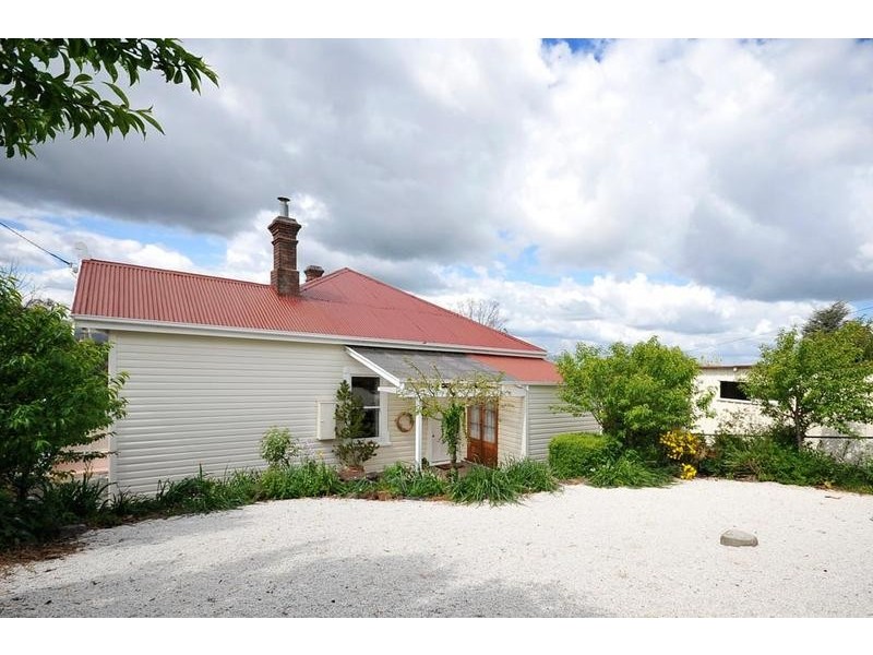 30 Bain Terrace, Trevallyn TAS 7250