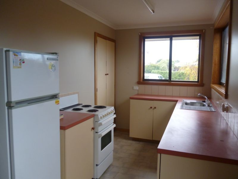 3/1-3 Norman Court Newnham, Newnham TAS 7248