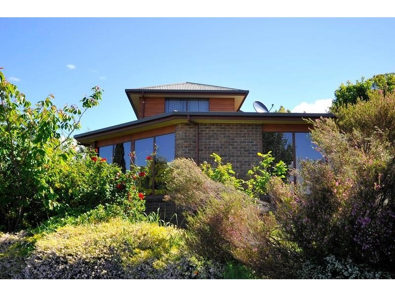 3 Lachlan Parade, Trevallyn TAS 7250