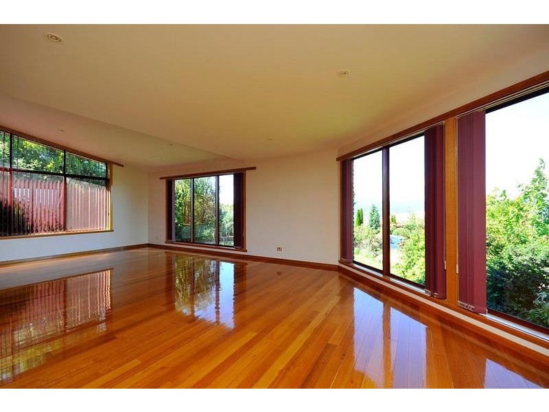 3 Lachlan Parade, Trevallyn TAS 7250