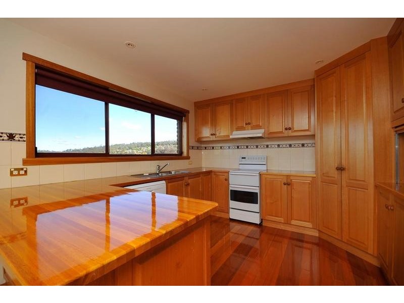 3 Lachlan Parade, Trevallyn TAS 7250