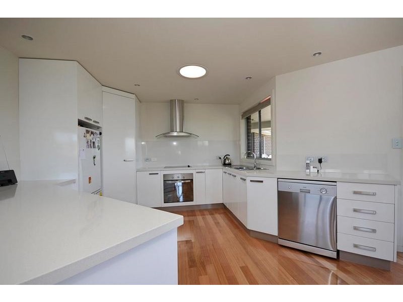 5 Statesman Place, Newnham TAS 7248