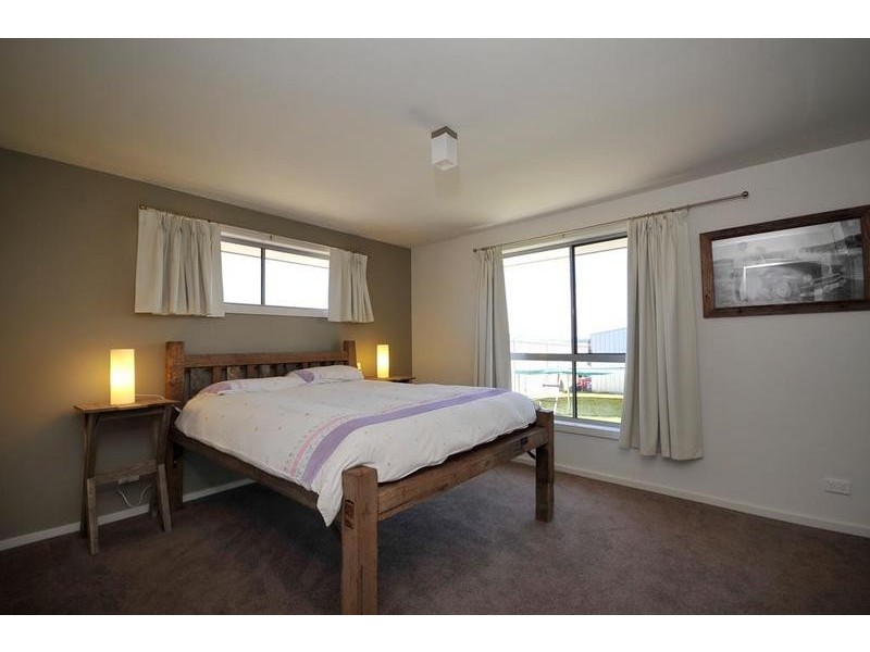 5 Statesman Place, Newnham TAS 7248