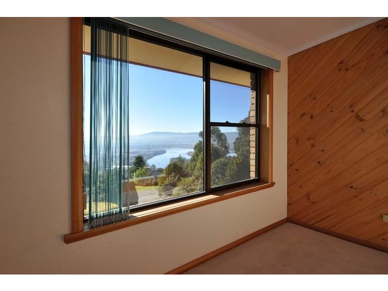 47 Riverview Rd, Riverside TAS 7250