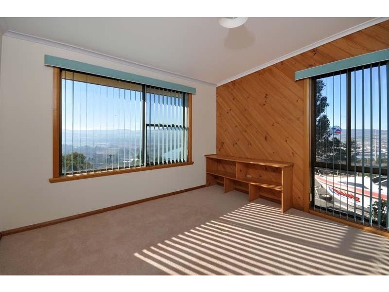 47 Riverview Rd, Riverside TAS 7250