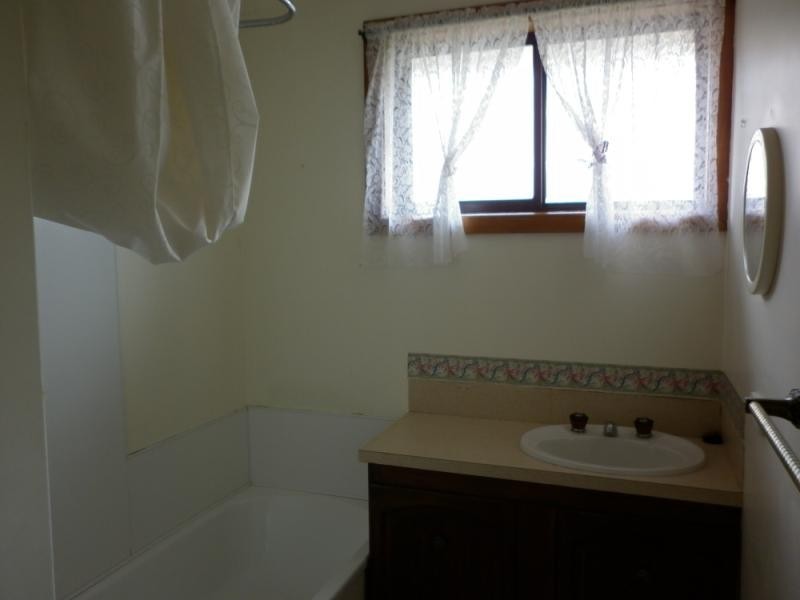 1/18 Bronzewing Avenue, Newnham TAS 7248