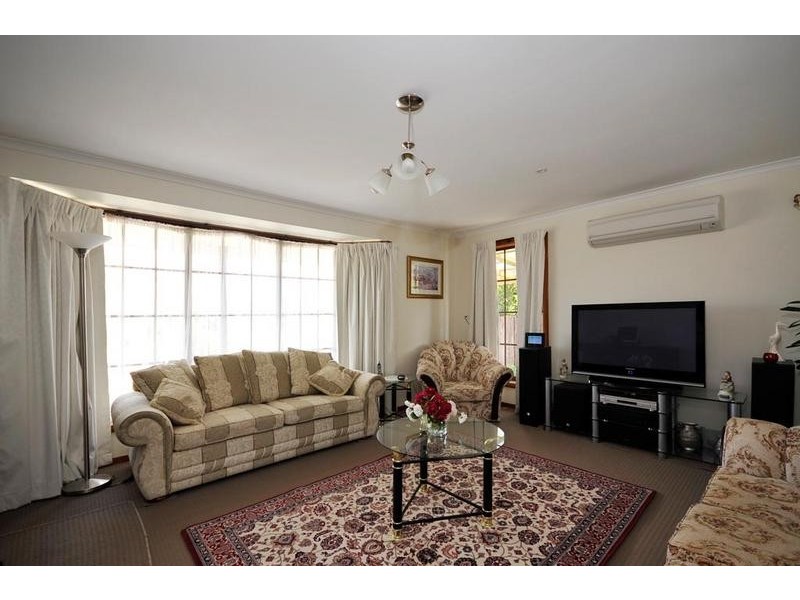 30 Rowland Crescent, Summerhill TAS 7250