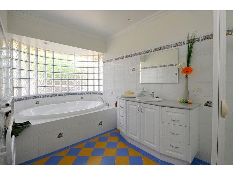 4 Landsborough Avenue, Newstead TAS 7250