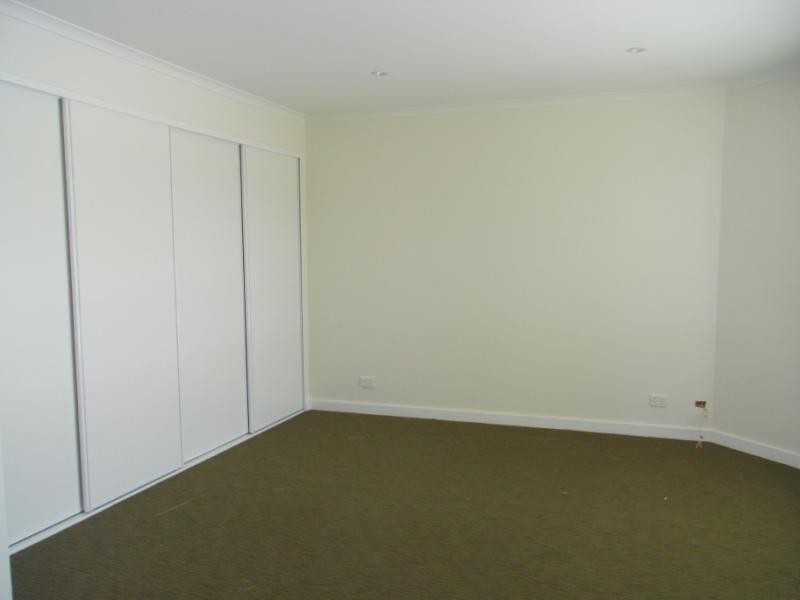 4/35 Rothesay Close, Newnham TAS 7248